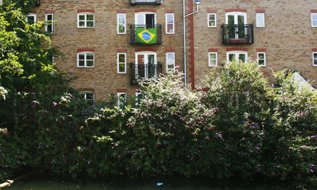 Brazilian flag, Regents Canal