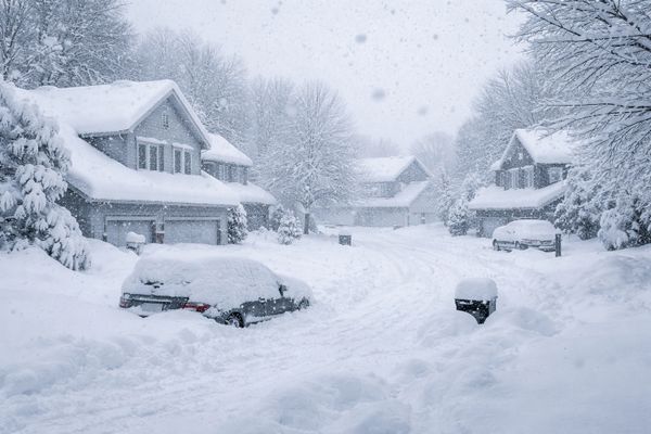 Watch for energized snowstorm prices, consumer groups warn