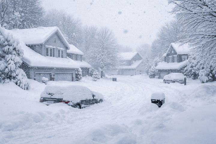 Watch for energized snowstorm prices, consumer groups warn