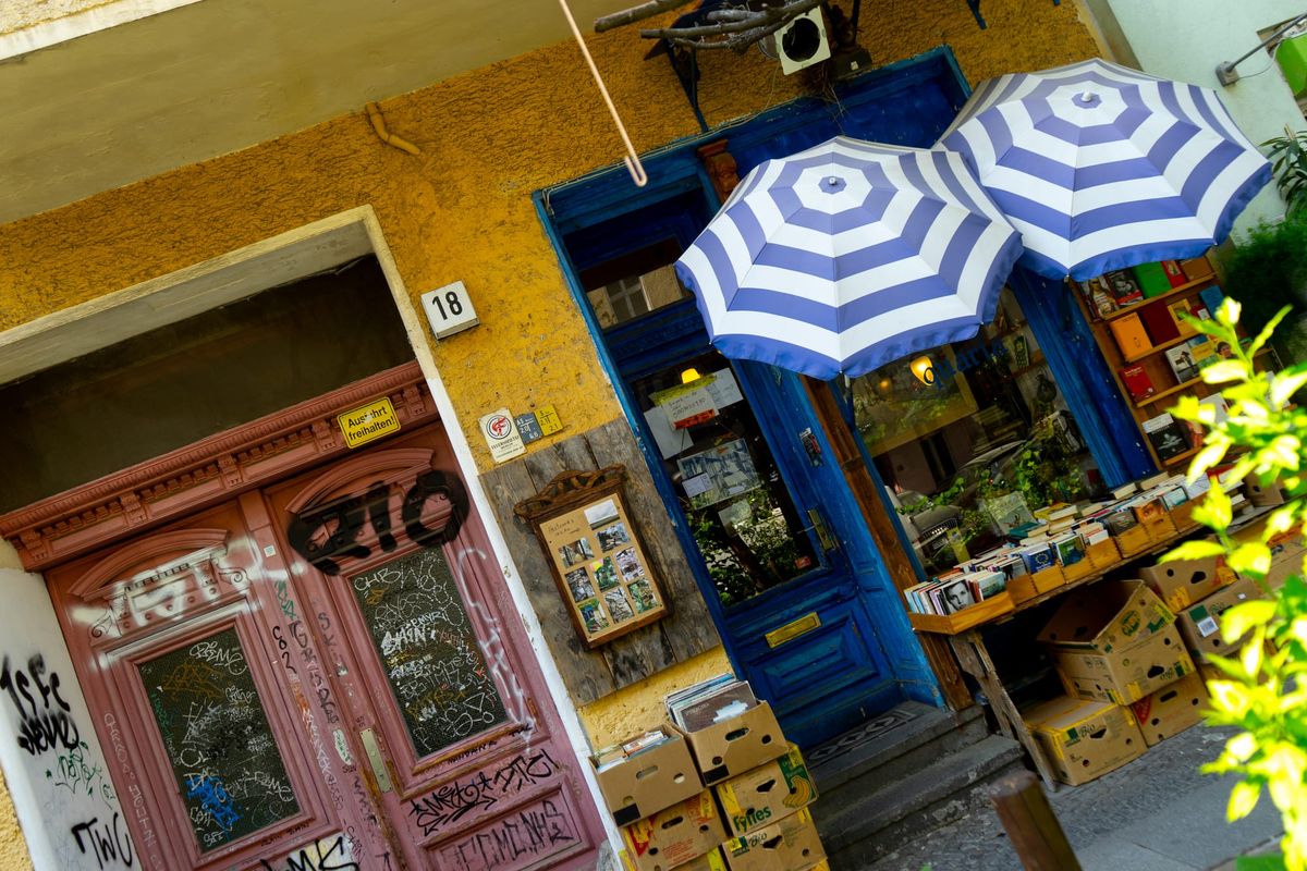 Berlin lesen lernen: Stadtwahrnehmung zwischen Fassade und Zufall