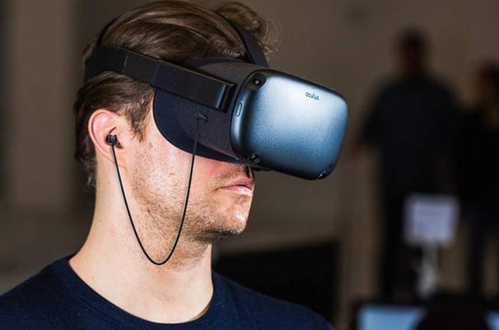 kiwi oculus quest earbuds product shot