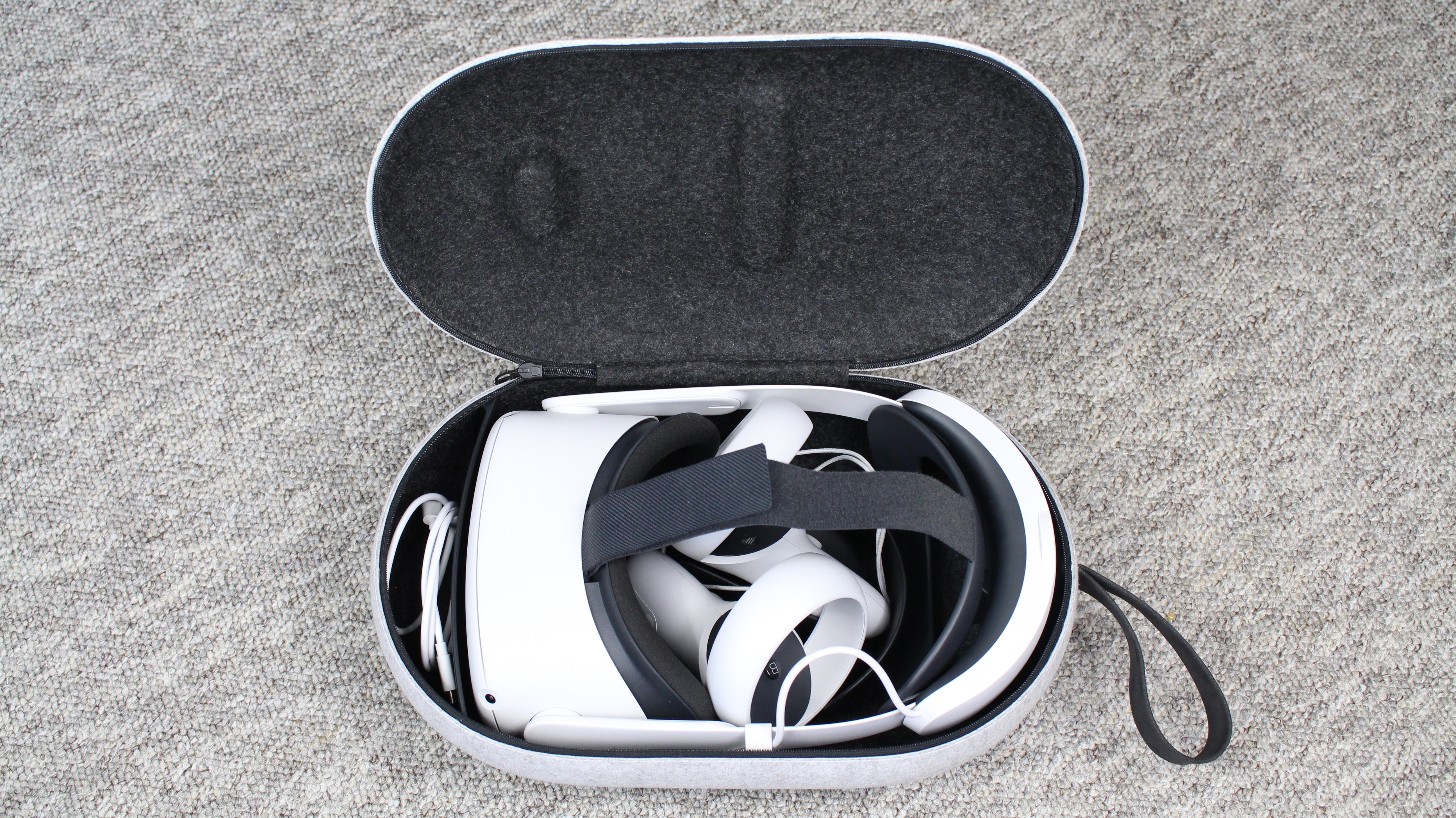 Oculus Quest 2 Carrying Case Review (3)
