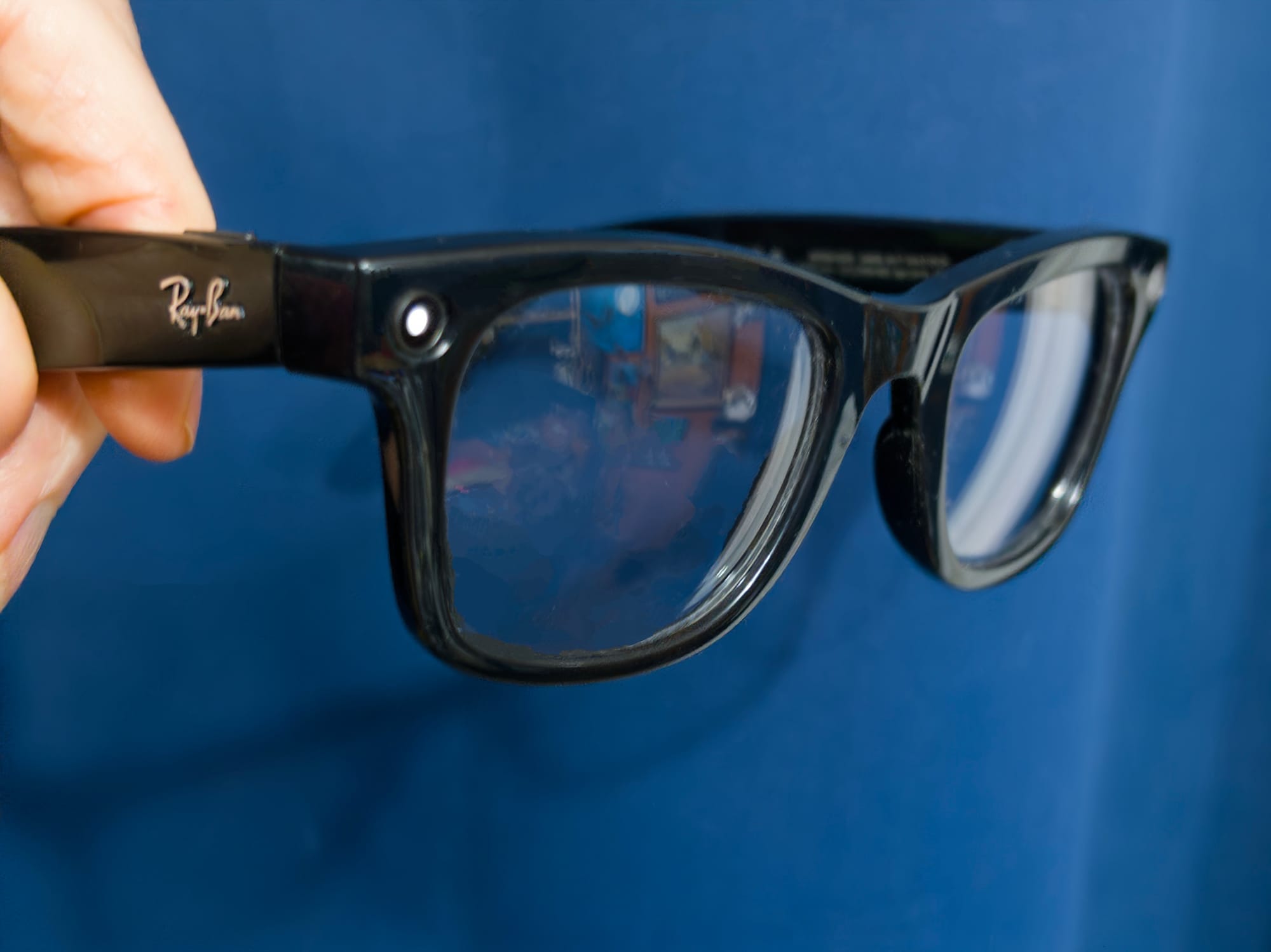 Ray-Ban Meta Smart Glasses have a recording LED in the top right corner.