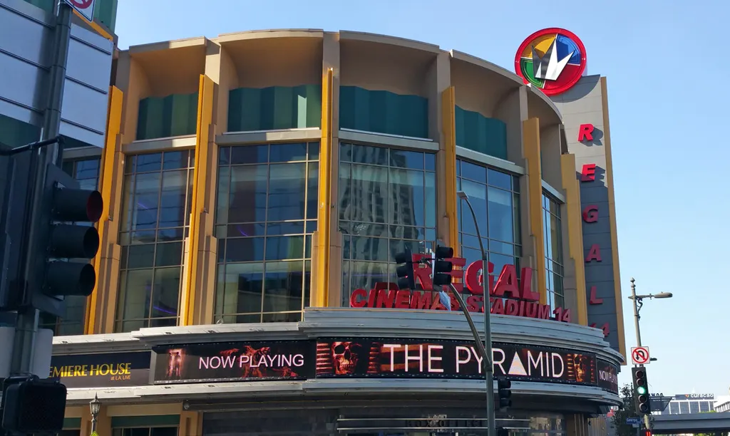 Theaters are Testing the VR Waters, and a 3D Film Festival is Helping to Lead the Way