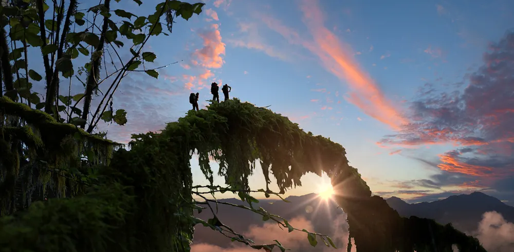 Steven Spielberg Working on a Project "Solely for VR"