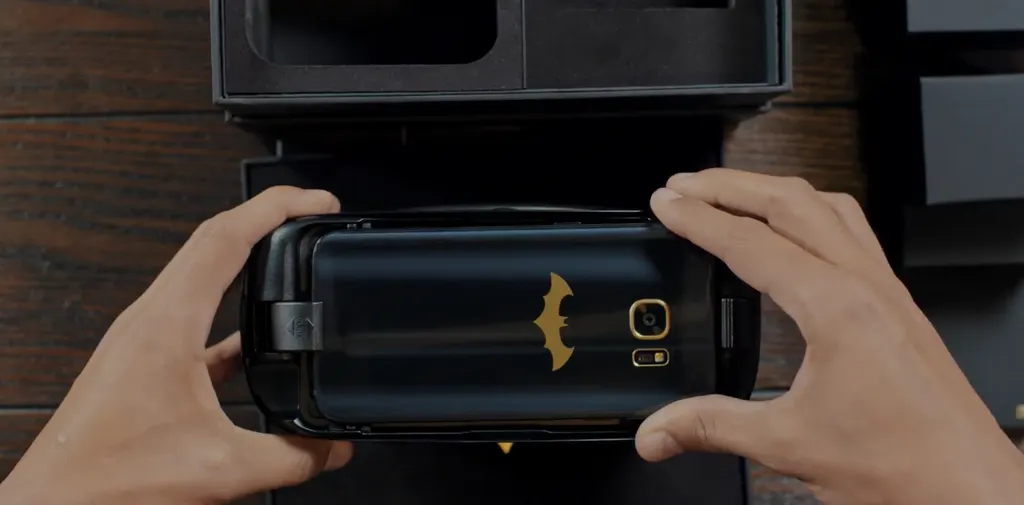 Batman's Very Own Gear VR Comes In Black, Launches Next Month