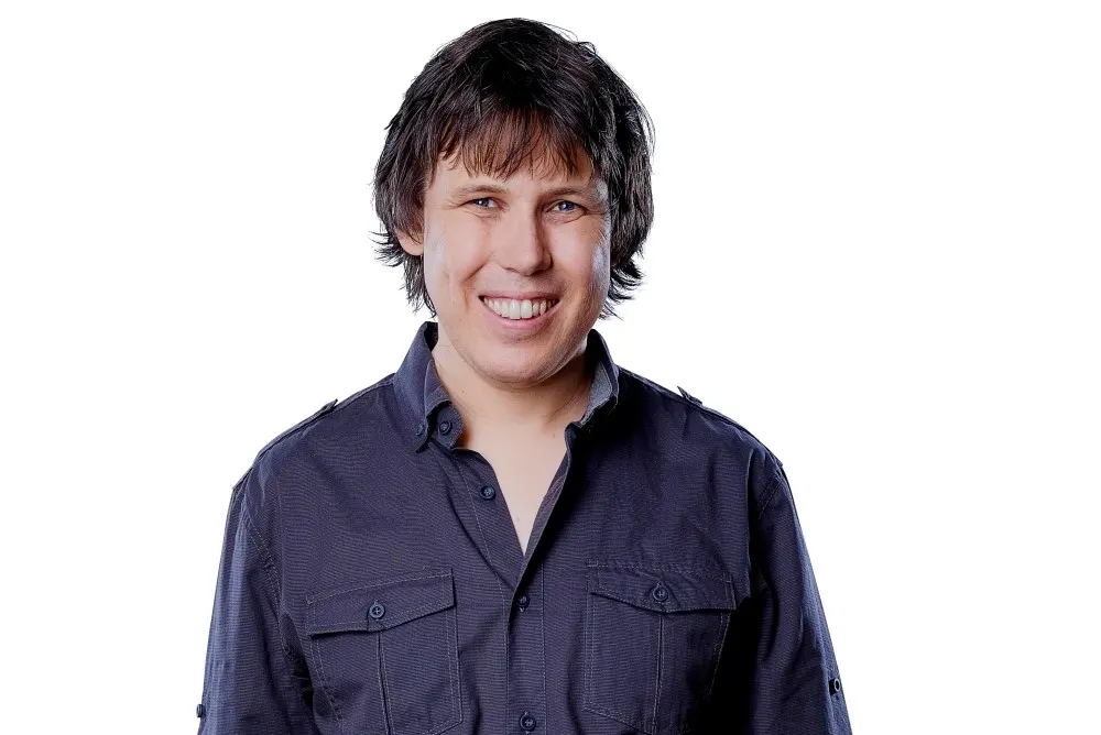 Legally Blind Man Creates His Own HTC Vive Game