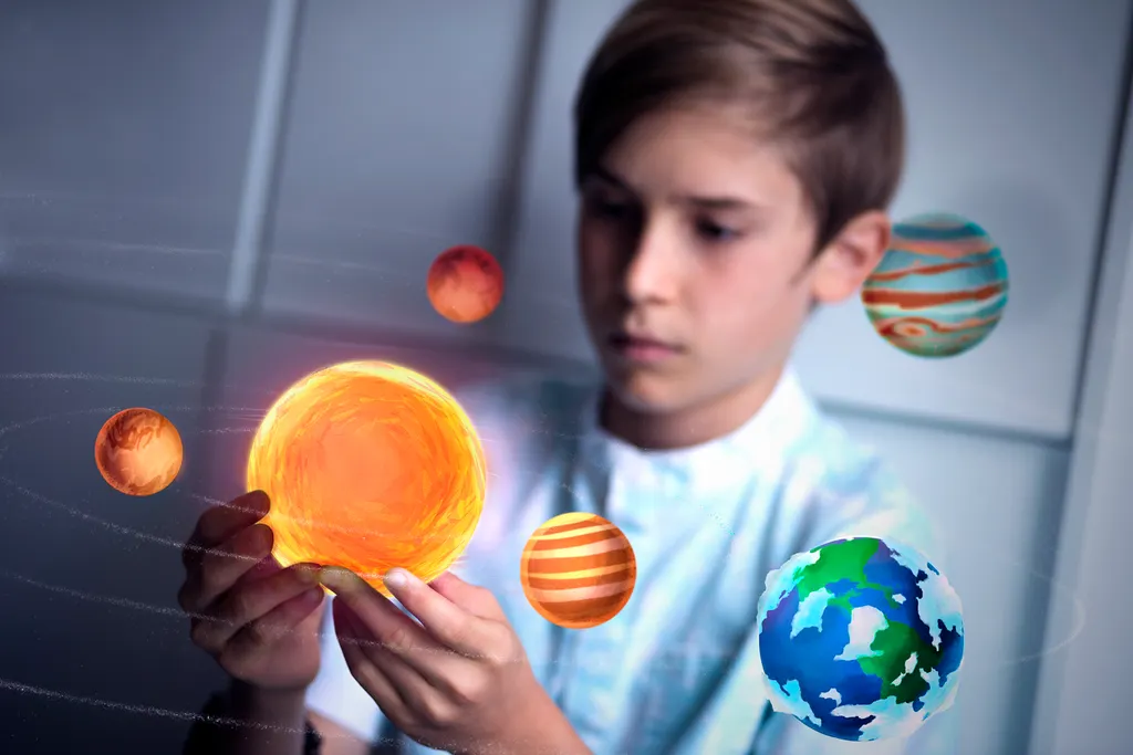 Merge VR Unveils the Merge Cube and Miniverse