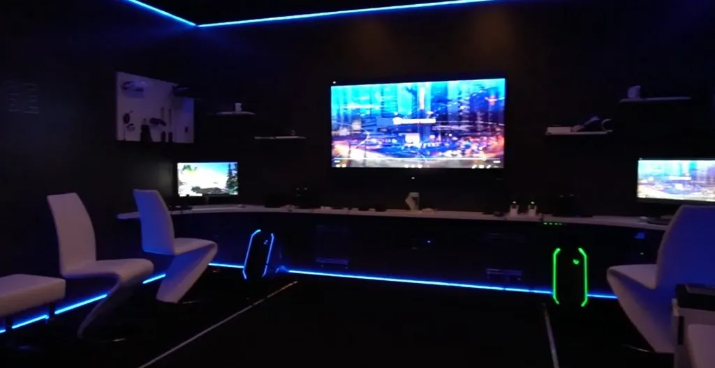 Microsoft Launches Sci-Fi 'Reality Rooms' For Employee VR/AR Development