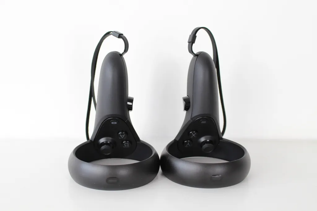 Oculus Touch Battery Cover Coming Off? Here's What Facebook Recommends