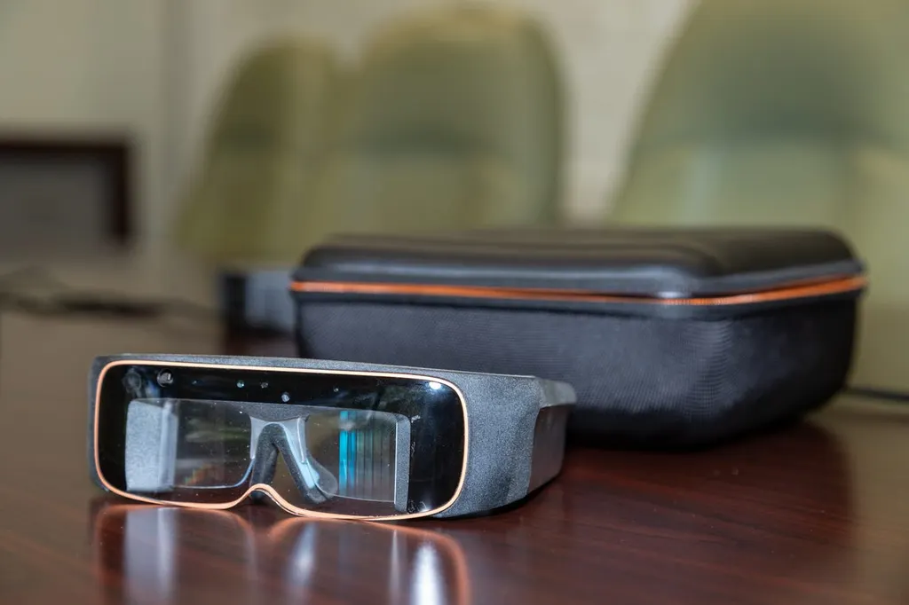 ThirdEye Launches Lightweight Enterprise AR Headset For $1950