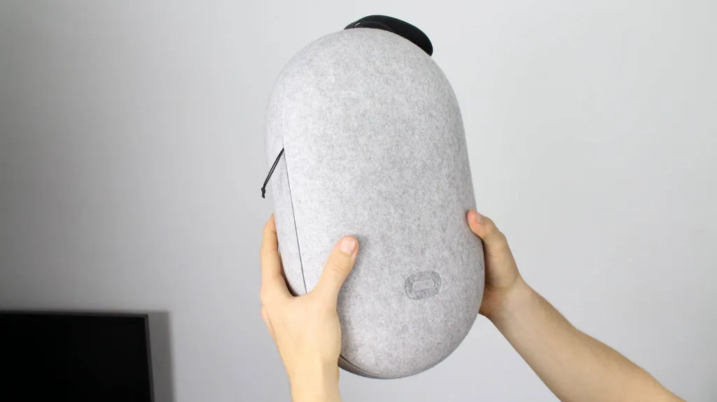 Oculus Quest 2 Carrying Case Review: Solid, Stylish Build For Storing A Standalone