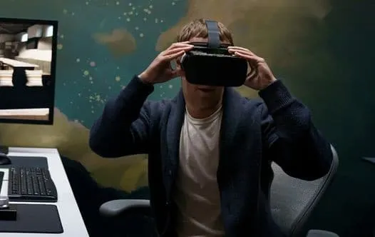 Mark Zuckerberg Teases 'Retina Resolution' Prototype VR Headset From Facebook