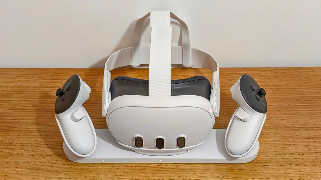 Quest 3 Charging Dock Review: Is The Convenience Really Worth $130?