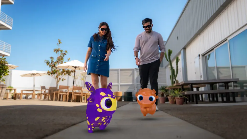 Snap Spectacles See Peridots Play Together & Now Use GPS