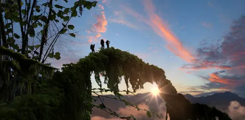Steven Spielberg Working on a Project "Solely for VR"