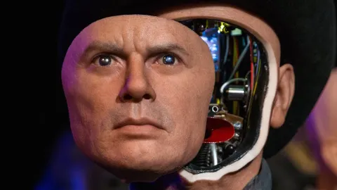 HBO's 'Westworld' VR Experience Is Fun, Engaging And Surprisingly Terrifying
