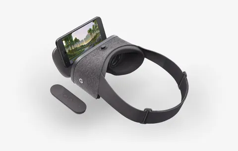 Still Use Google Daydream? Don't Get Android 11