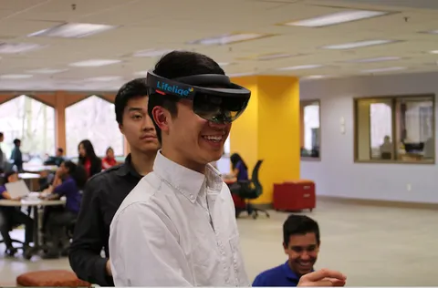 Lifeliqe Launches Educational App for HoloLens