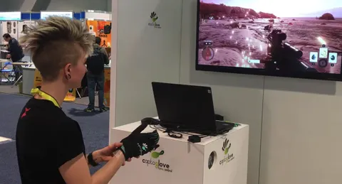 The CaptoGlove Is A VR Hand Controller Already Funded On Kickstarter