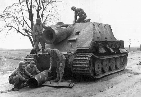 Bovington Tank Museum Is Using VR/AR For An Exhibit
