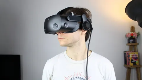 HP Reverb G2 Review: Great Headset, Bad Controllers