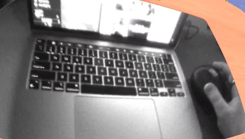 Quest 2 Can Now Label Keyboards With AR In Passthrough