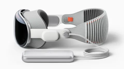 Apple Vision Pro Initial Specs, Features & Details Revealed