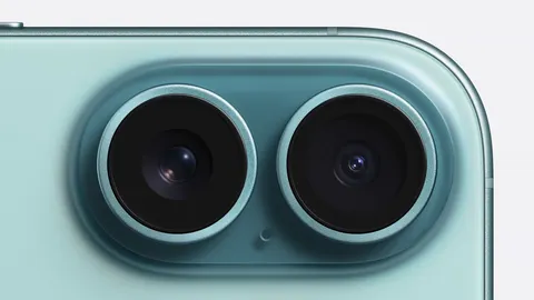 The Regular iPhone 16 Can Capture 'Spatial' Photos & Videos Too