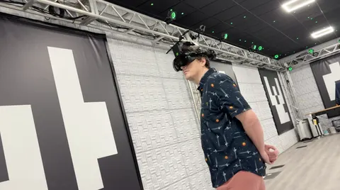 Inside The Walkable VR Holodeck That Sells Real Estate