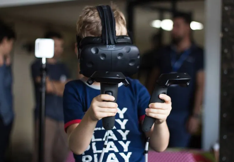 Quark VR Developing Wireless Vive, Valve Advising