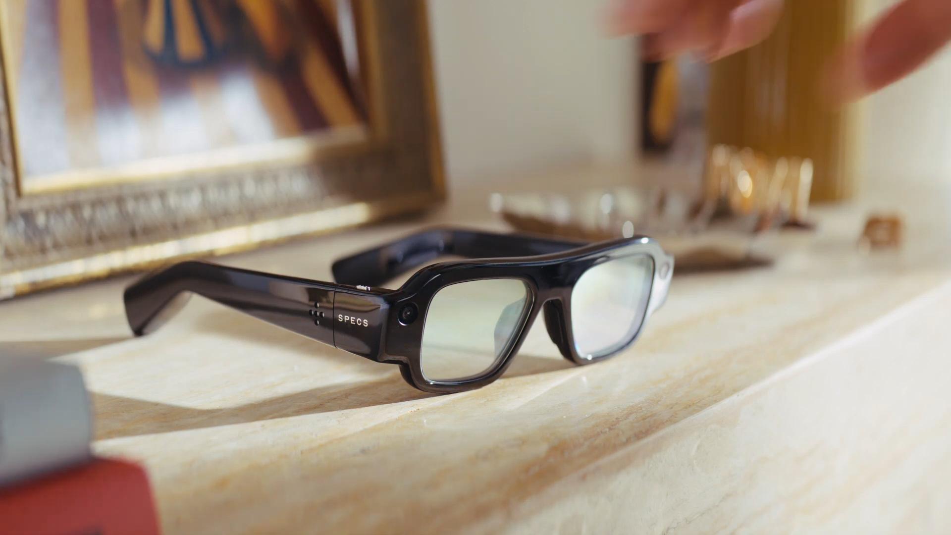 Snap's Specs Have A Cross-Platform AI Agent & Optional Cellular Charging Case