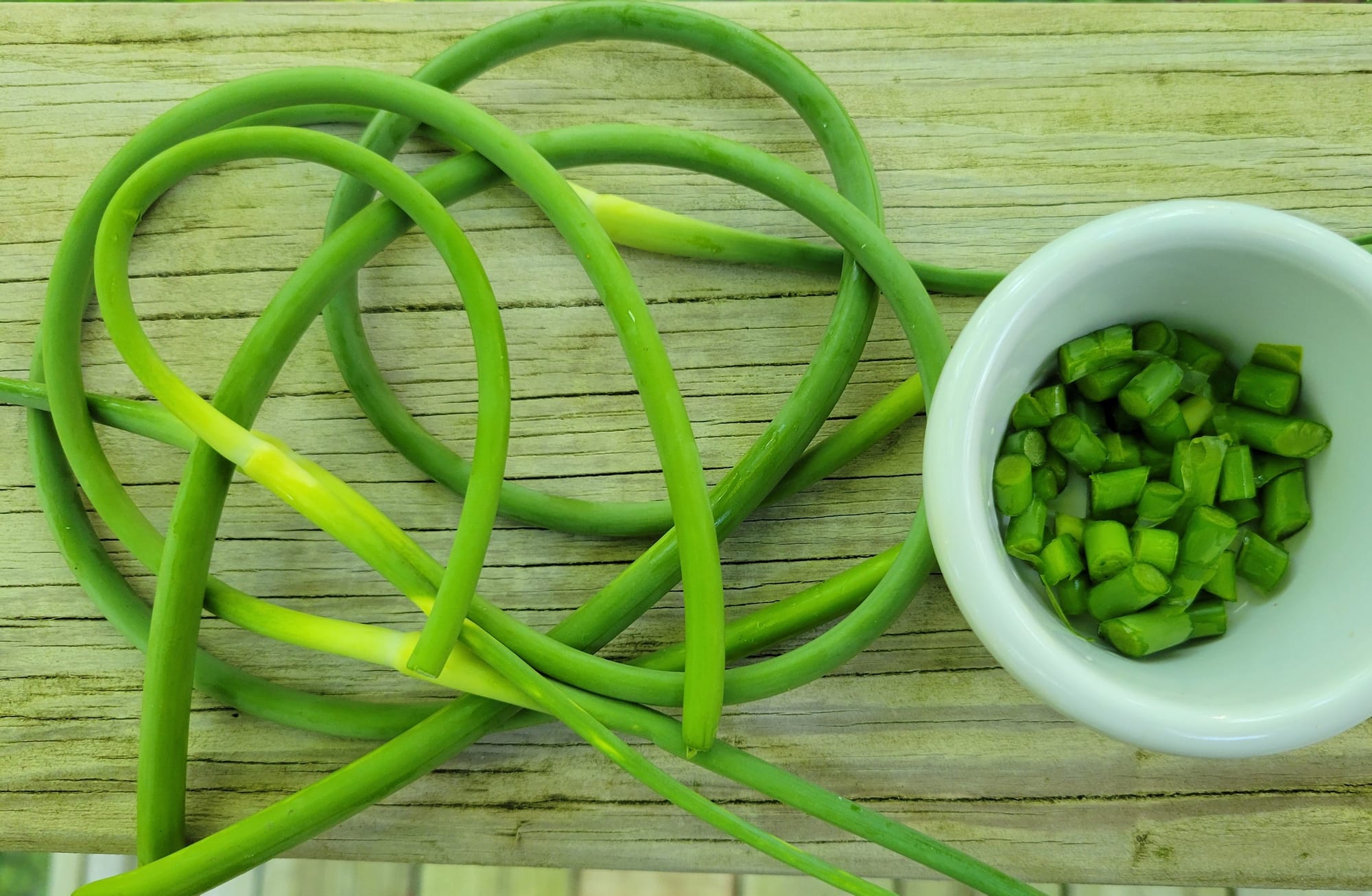 Scapes can be chopped or kept whole.