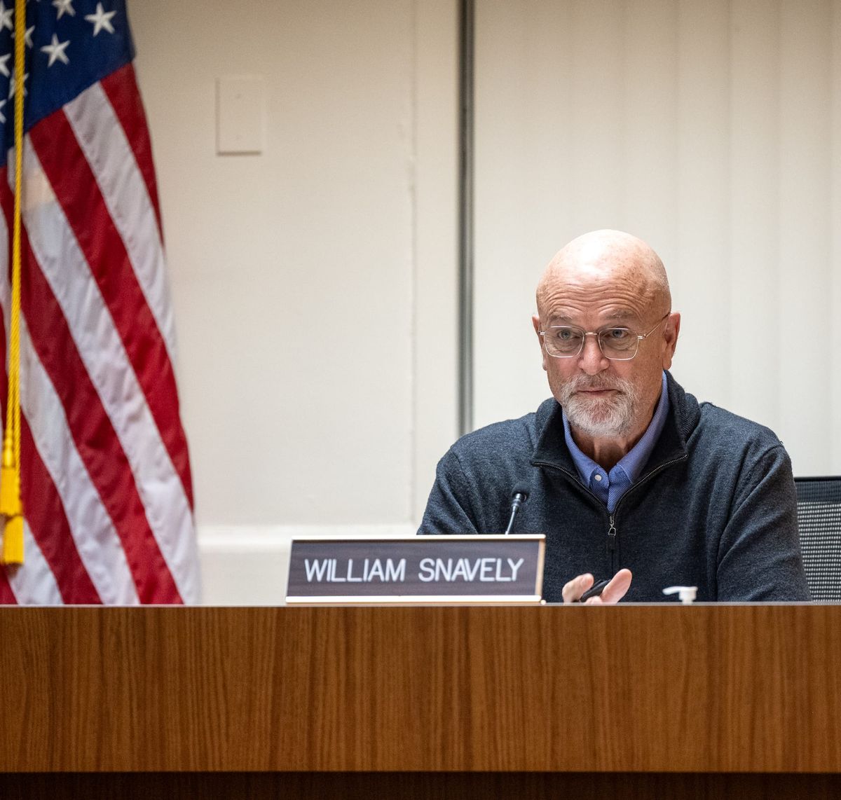 Oxford City Council honors Oxford native, reviews OCAC progress and airport plans