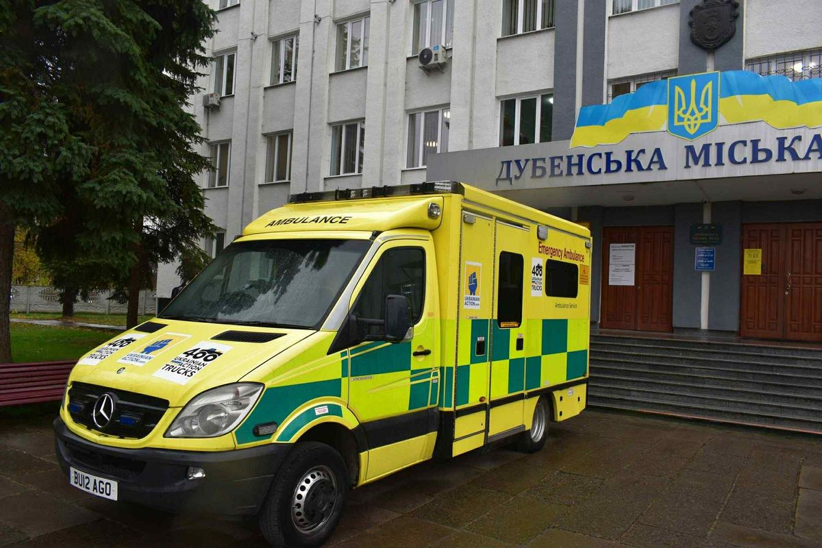 Oxford completes ambulance delivery to Ukrainian sister city