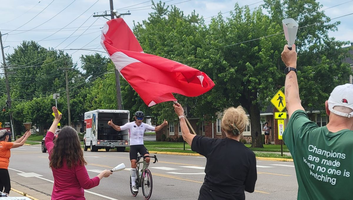 Race Across America cycles through Oxford