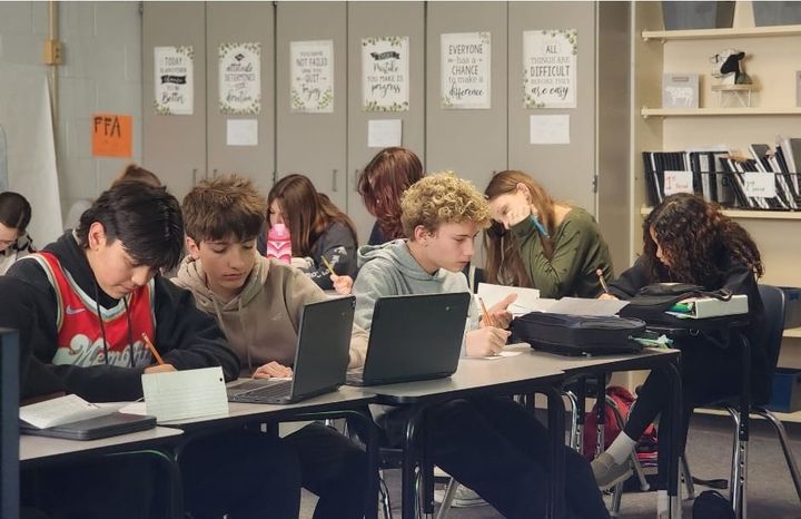 Talawanda Middle School course teaches careers, professionalism in agriculture