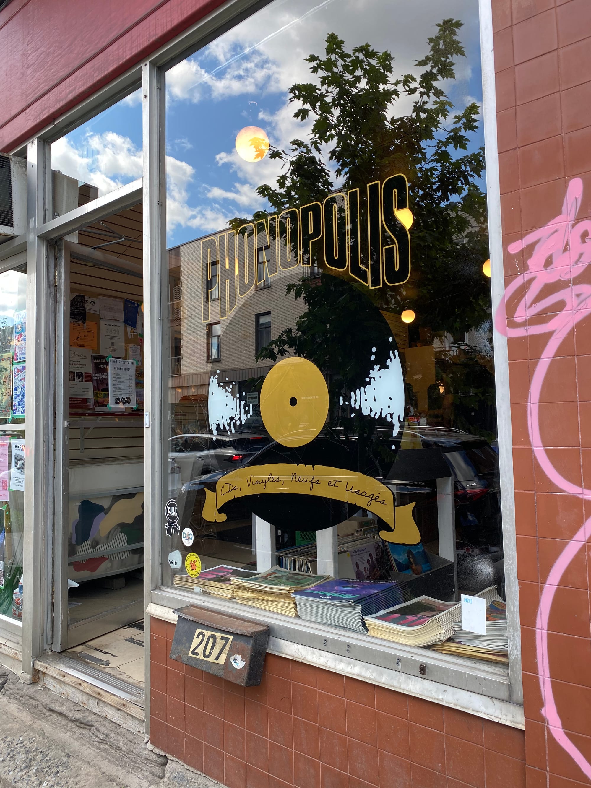 Facade of Phonopolis.