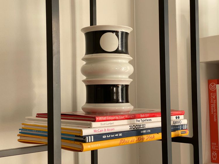 Tale of the missing shelves