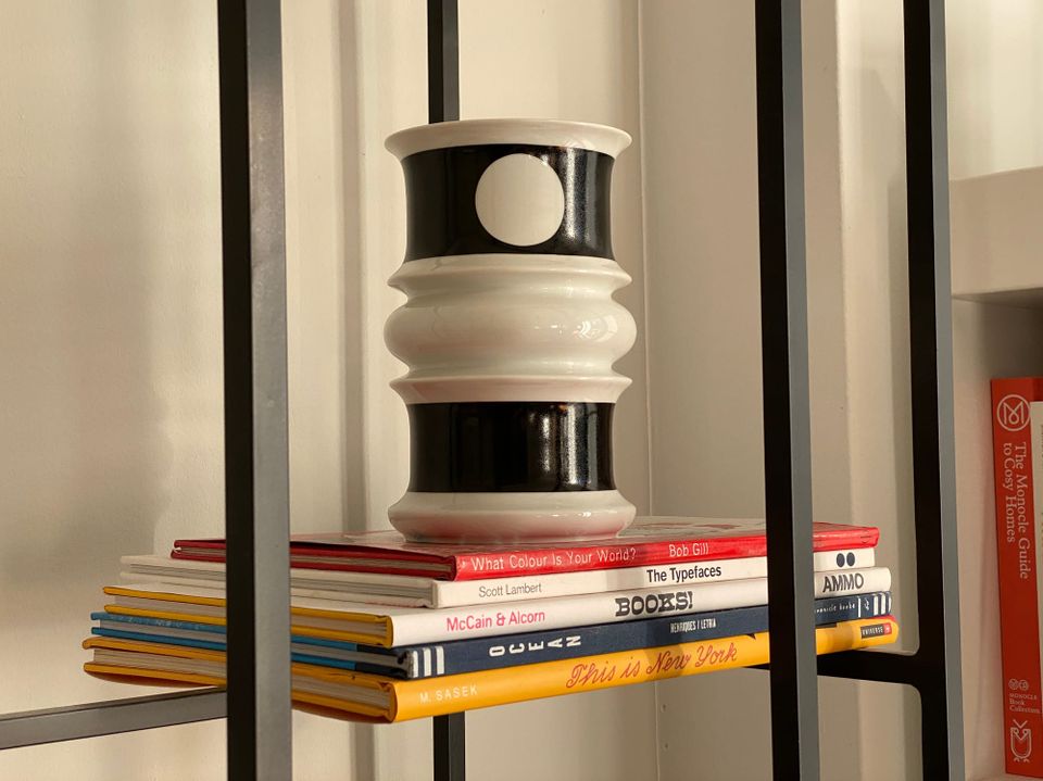 Tale of the missing shelves
