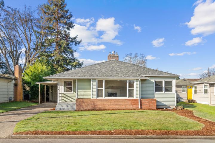 Dual Living Opportunity in Salem: Stunning Home + ADU Near Downtown