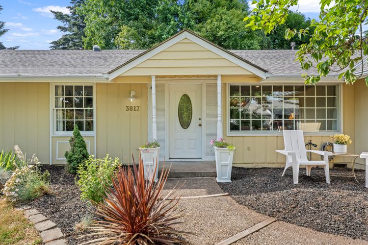 Why You'll Love Living at 3817 Hart Dr N in Keizer, Oregon
