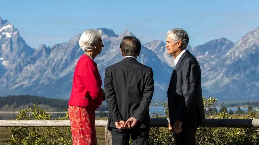 Personal Finance/Market Insights] Powell's Final Stand: What Jackson Hole Really Revealed About Markets and Power - Dovish turn, employment risk tilt, and structural shift per AI and digital currency