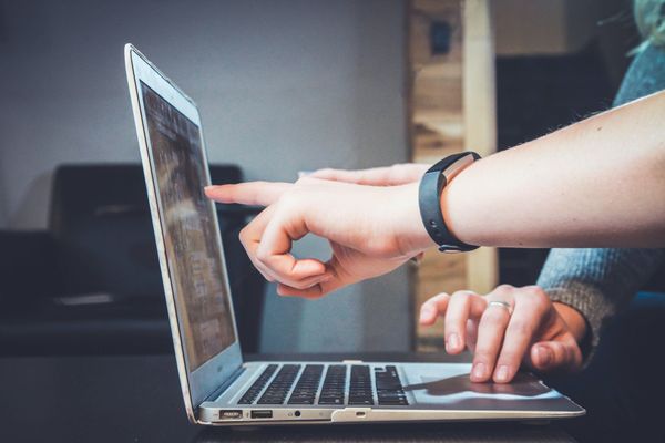 The best side hustles in 2025 and the best sites for side hustle ideas while working 9 to 5