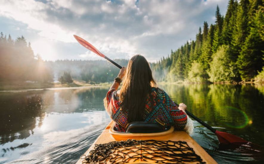 From Feathers to Bricks: The Weight Spectrum of Fishing Kayaks