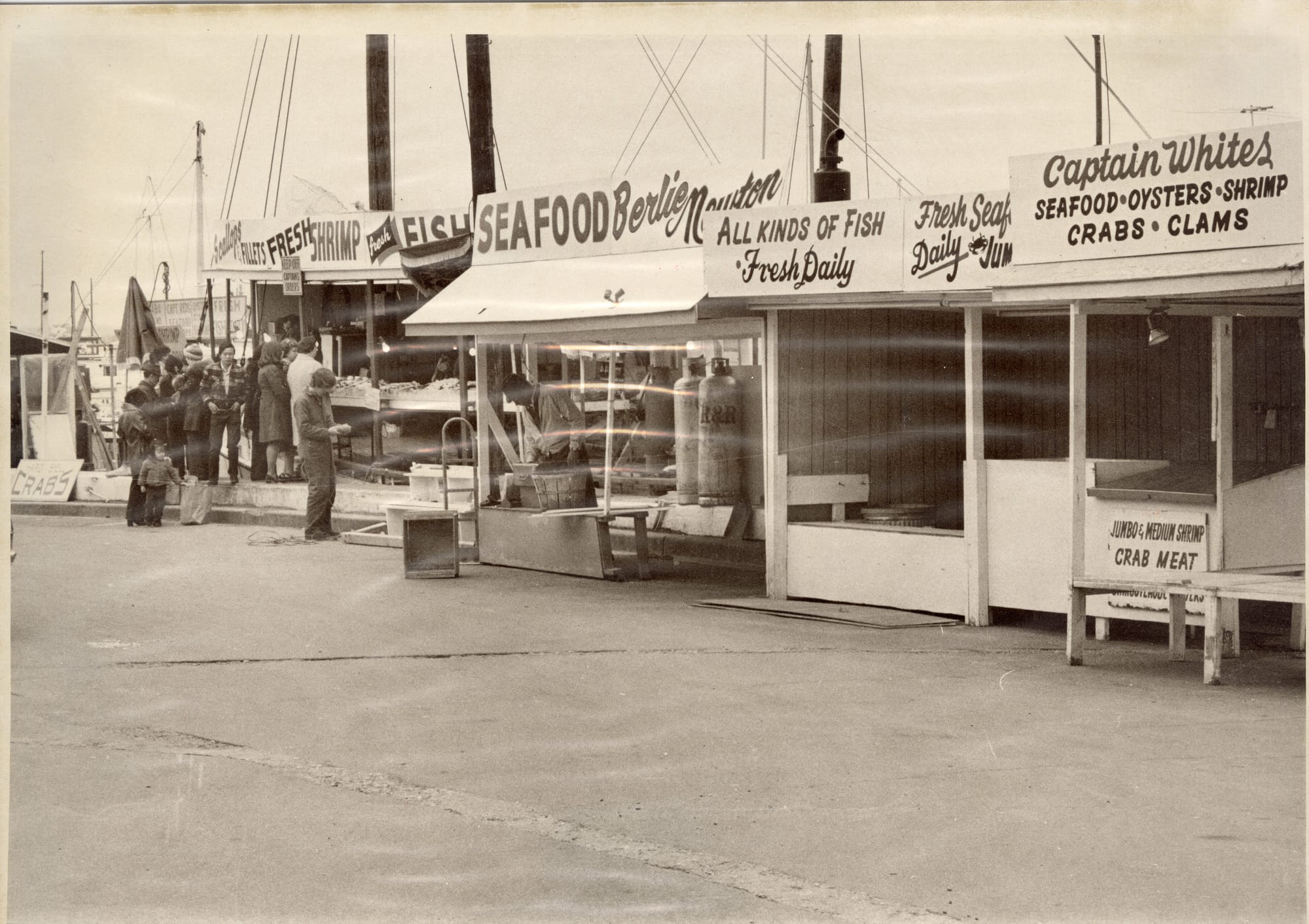 A black and white archival photograph of D.C.'s seafood market