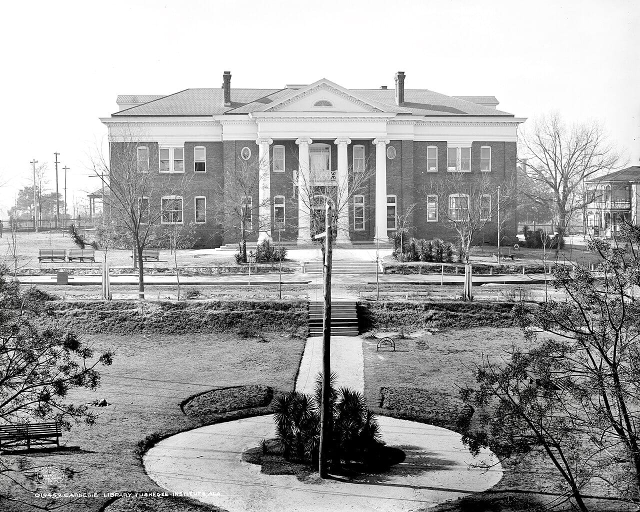 The facade of the Carnegie Library on the campus of the Tuskegee Institute in 1906