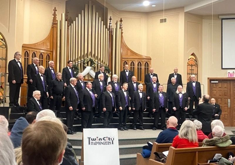 The songs of the season presented a capella