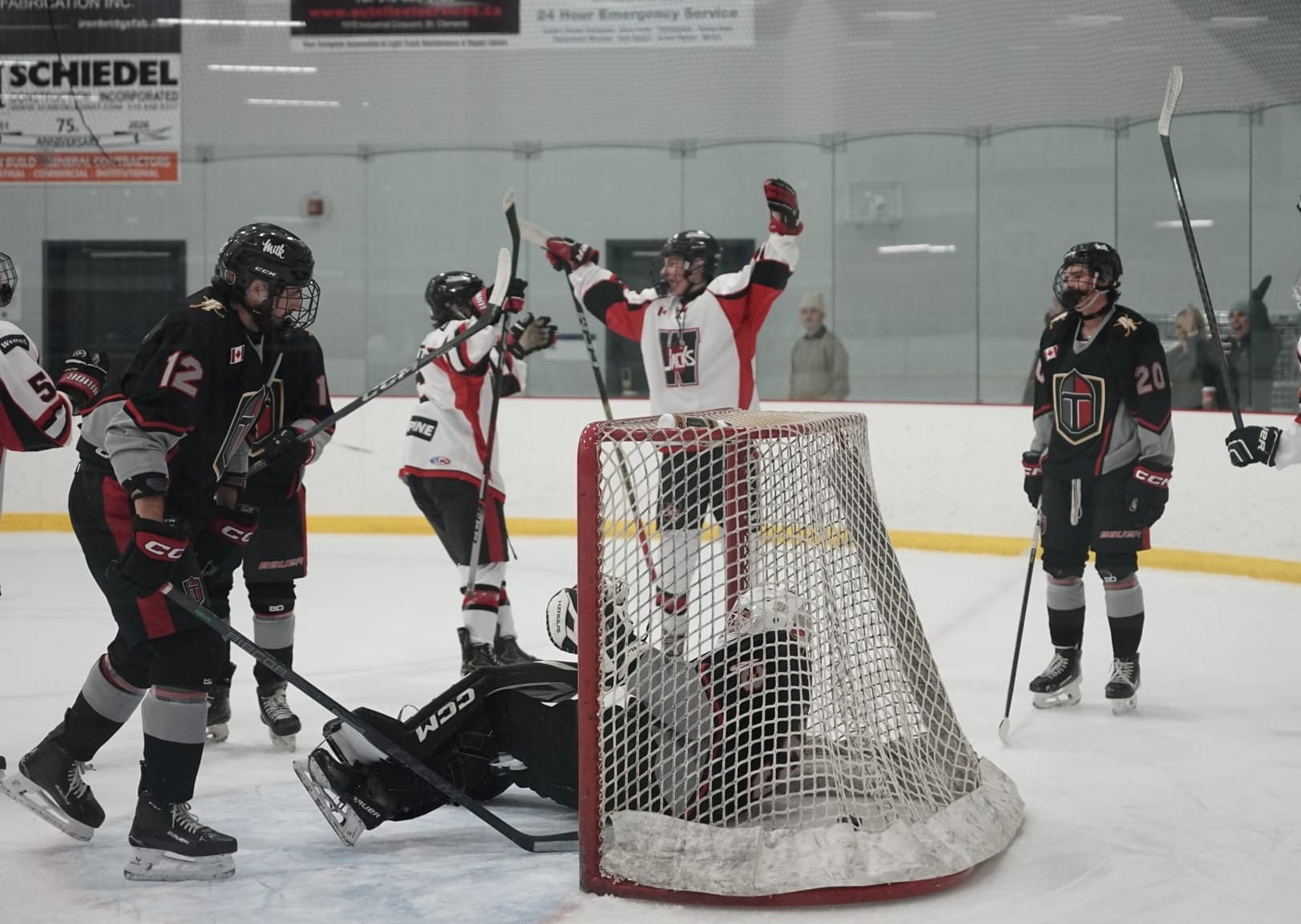Jacks fall short in division battle, bounce back against Paris