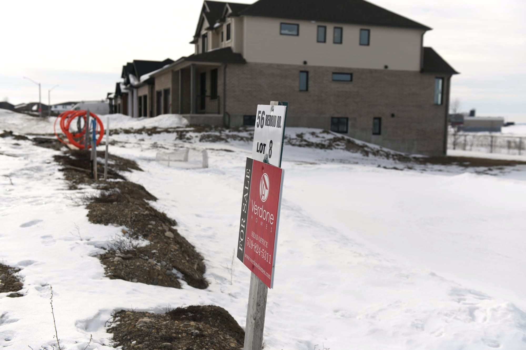 Construction of new homes expected to remain slow